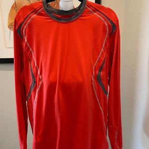Lululemon EUC long sleeved tee